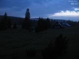 22 : 08