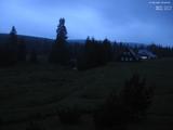 22 : 04