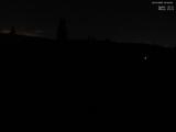 23 : 04