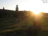 19 : 44