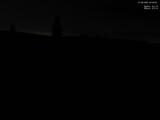 22 : 00