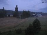 06 : 00