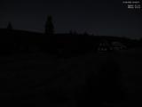 03 : 00
