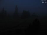 05 : 32