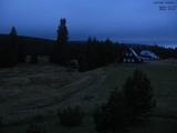 19 : 56