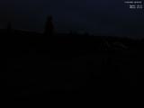 06 : 00