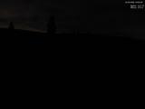 23 : 00