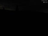 23 : 08