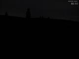 23 : 08