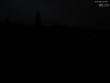 03 : 00