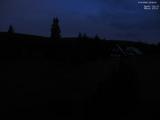 03 : 32
