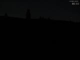 03 : 00