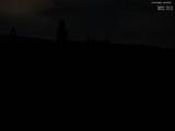 03 : 00