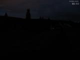 03 : 32