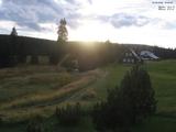 18 : 48
