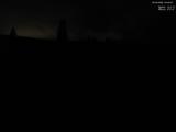 03 : 04