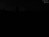 03 : 32