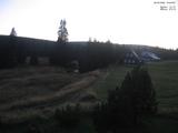 19 : 44