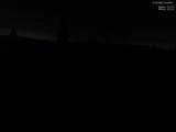 03 : 32