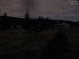 19 : 44