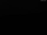 22 : 04