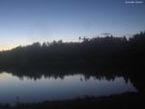 22 : 04
