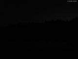 03 : 00