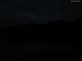 03 : 32