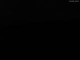 22 : 08