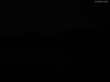 03 : 32