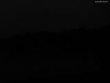 22 : 04