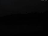 22 : 08