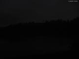 01 : 04