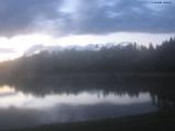 19 : 56