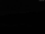 21 : 08