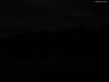 23 : 04