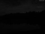 03 : 32