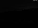 22 : 00