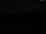 22 : 04