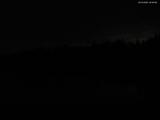 22 : 00