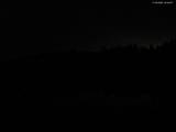 03 : 04
