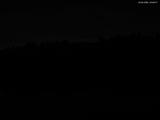 23 : 08