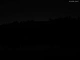 23 : 08