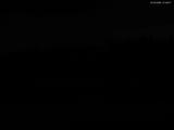 21 : 08