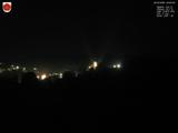 23 : 00