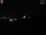 01 : 44