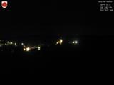 03 : 00