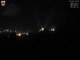 03 : 00