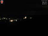 23 : 08