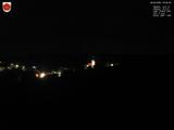 03 : 04